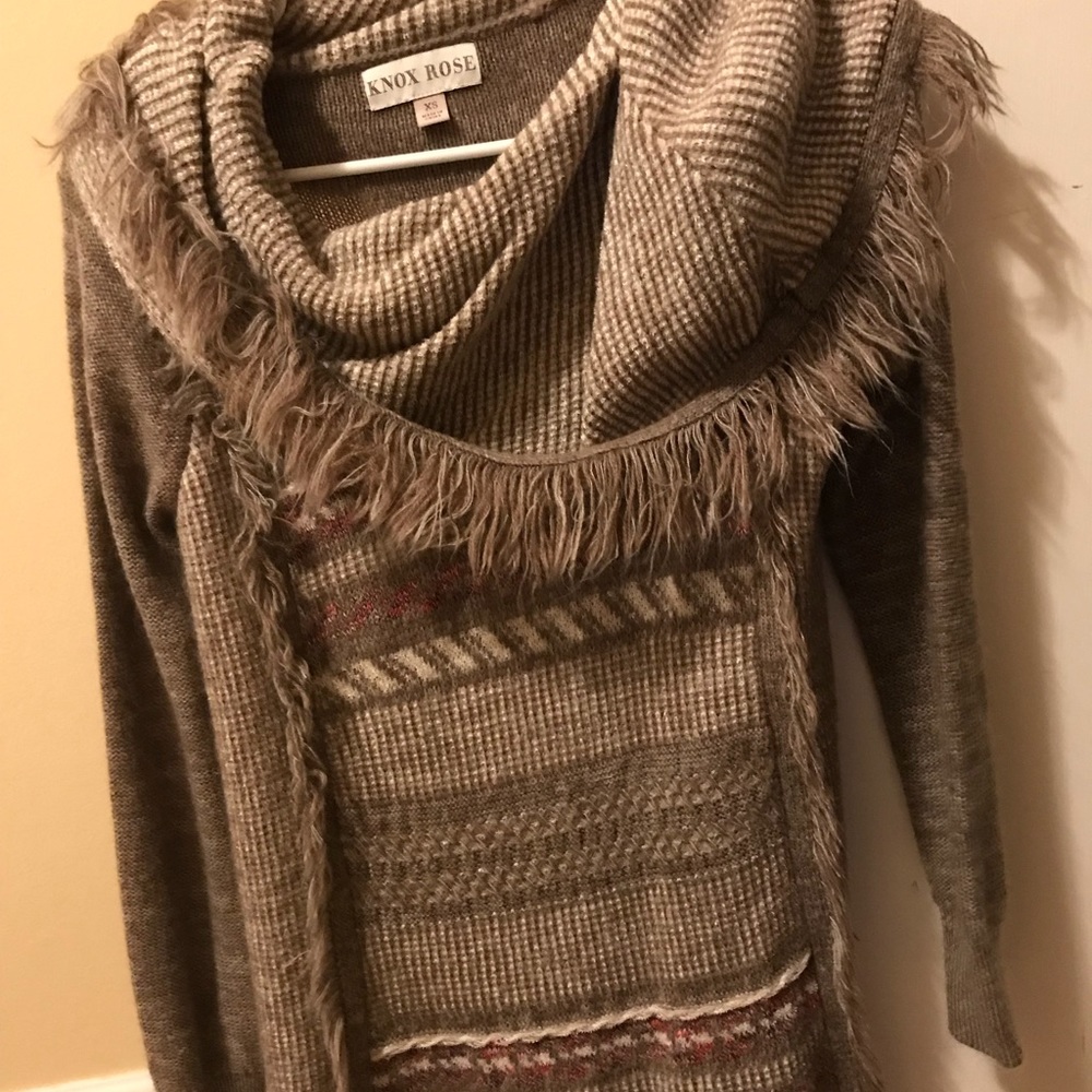 Knox Rose sweater
